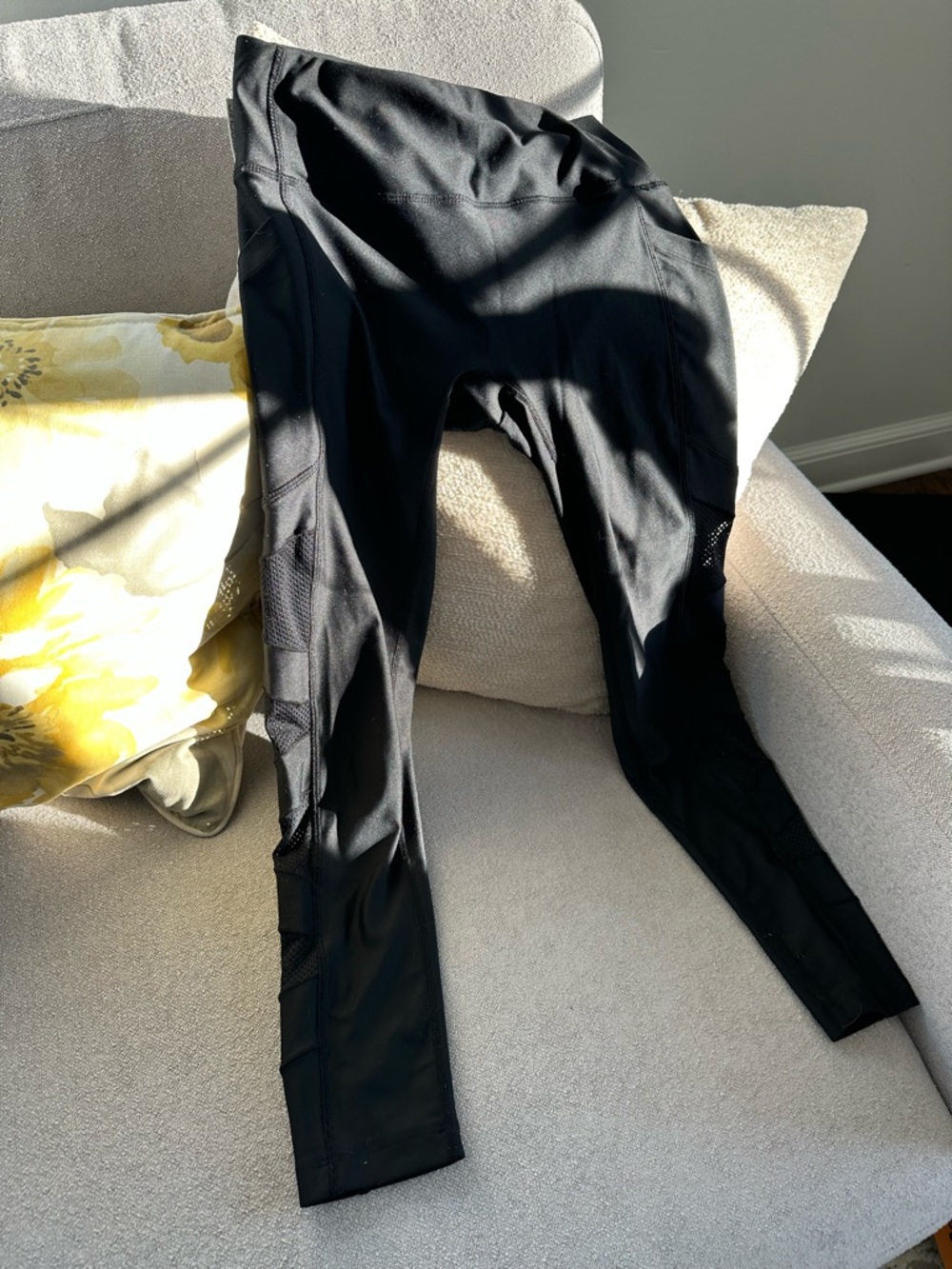PRISMSPORT Black Women's Athletic Leggings